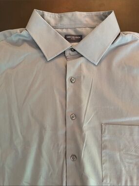 Van Heusen Men’s Light Gray Dress Shirt with Chest Pocket